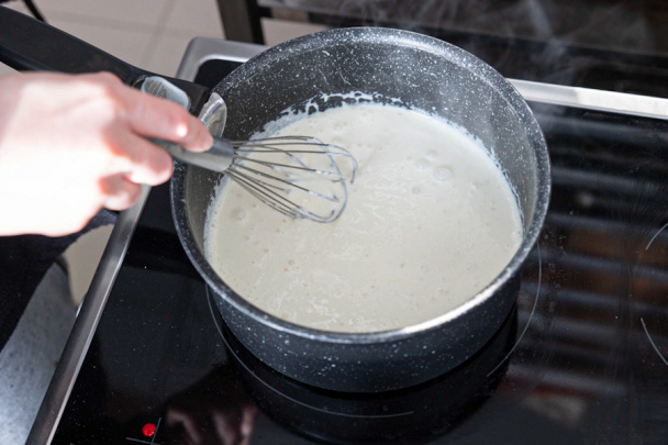 Panna cotta s jahodami a broskyňami (fotorecept) - obrázok 1