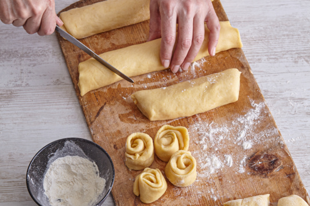 Prekladaný trhací koláč s marcipánom (fotorecept) - obrázok 3