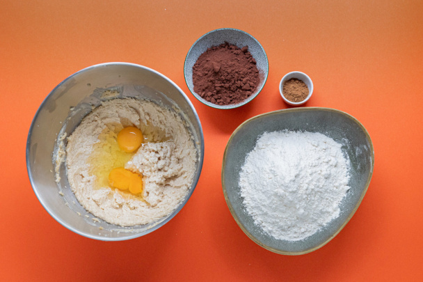 Obrátený hruškový koláč (fotorecept) - obrázok 3