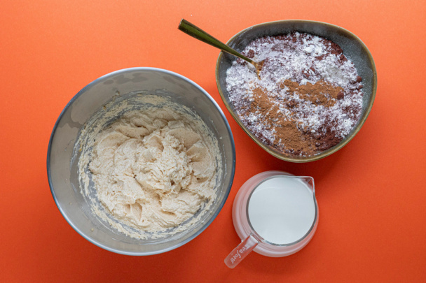 Obrátený hruškový koláč (fotorecept) - obrázok 4