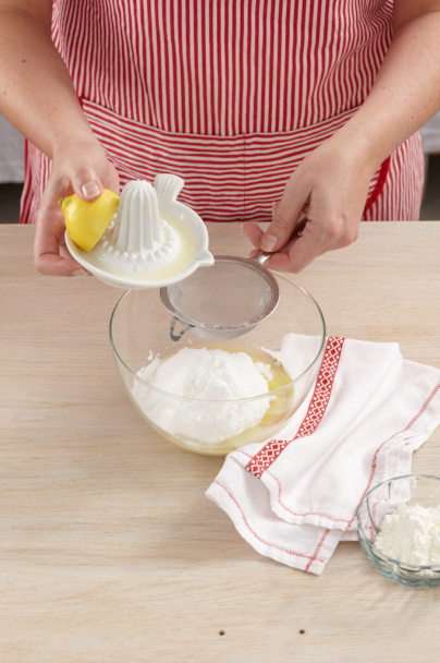 Farebná cukrová poleva a podrobný návod na zdobenie medovníkov (fotorecept) - obrázok 3