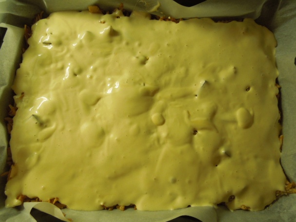 Jablkovo-orechovo-čokoládový koláč - obrázok 3