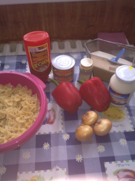 Tuniakový šalát s mašličkami (fotorecept) - obrázok 1