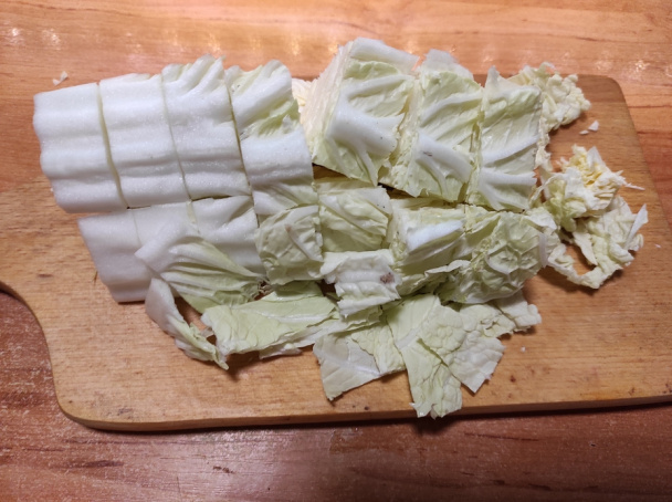 Zeleninový šalát z čínskej kapusty s tzatziky korením (fotorecept) - obrázok 1