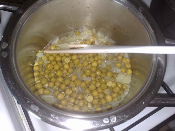 Hrášok na paprike s haluškami (fotorecept) - obrázok 3