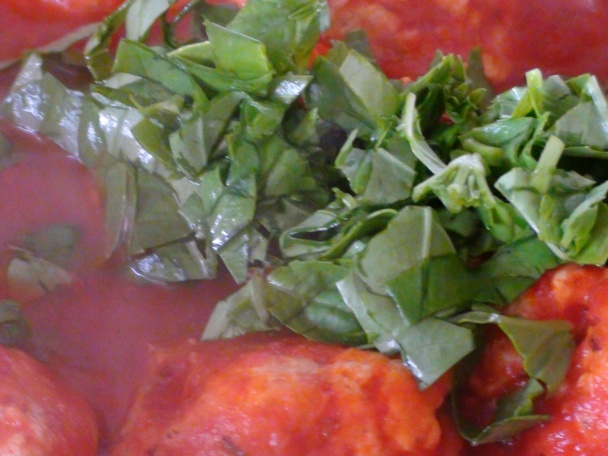 Biely vodopád pod kuracími nočkami na paradajkovej omáčke (fotorecept) - obrázok 9