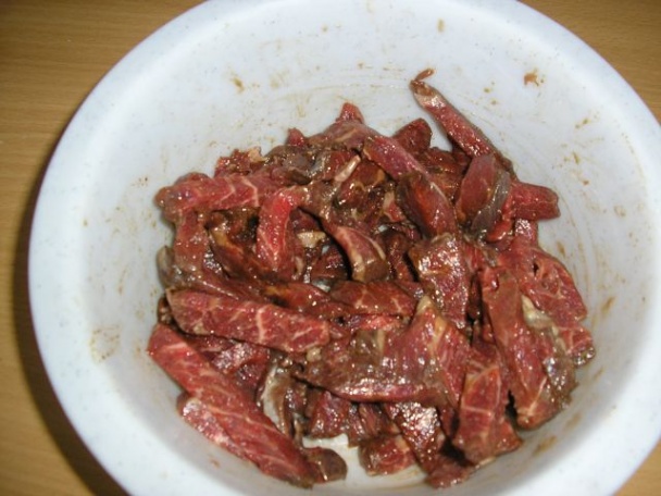 Široké rezance s hovädzím (fotorecept) - obrázok 3