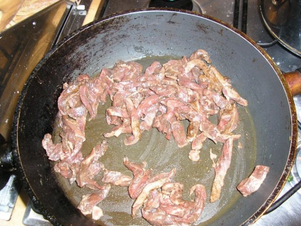 Široké rezance s hovädzím (fotorecept) - obrázok 4