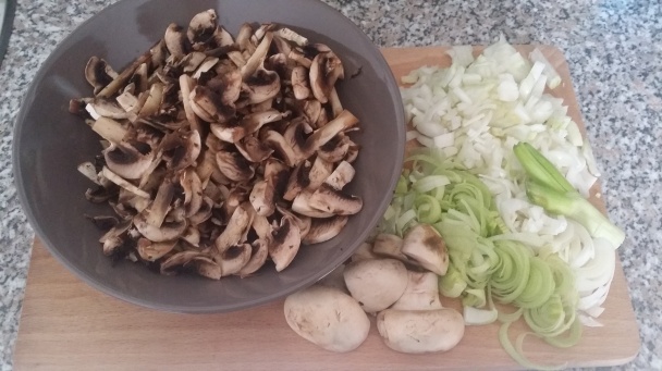 Hubovo-syrová panvička s penne cestovinou (fotorecept) - obrázok 2