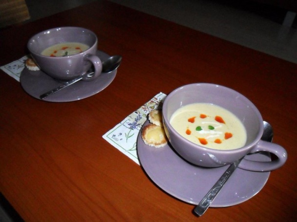 Krémová zelerová polievka - obrázok 1