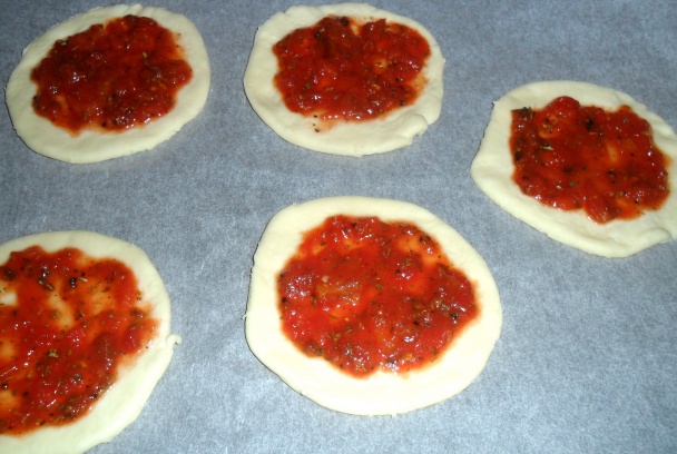 Silvestrovská minipizza (fotorecept) - obrázok 3