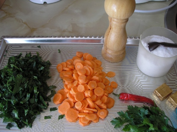 Polievka zo zelerového listu (fotorecept) - obrázok 1