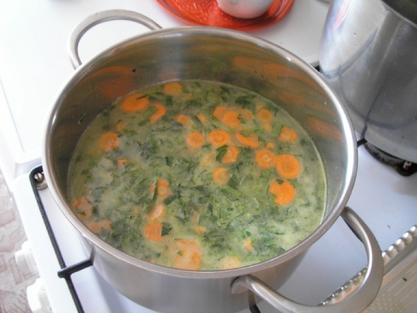 Polievka zo zelerového listu (fotorecept) - obrázok 7