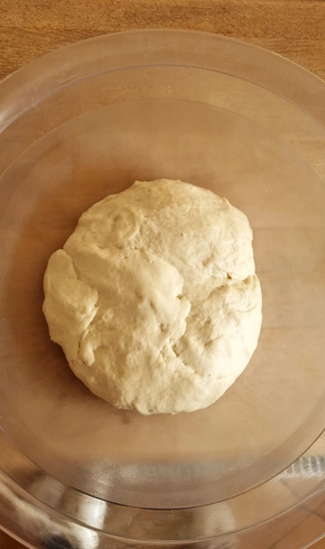 Cesnakové venčeky s bazalkovým pestom a parmezánom (fotorecept) - obrázok 2