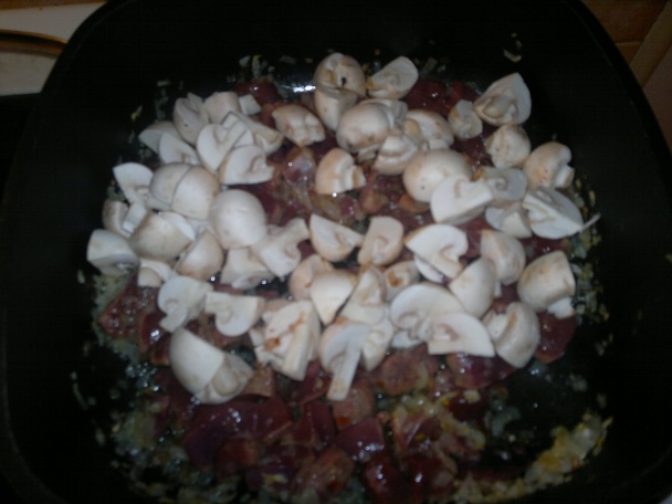 Pečeň so šampiňónmi na smotane - obrázok 1