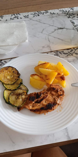 Marinované kuracie prsia na cibuli - obrázok 4