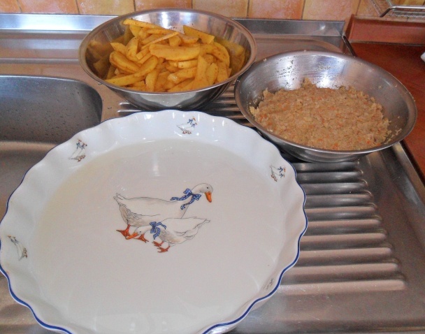 Pečené zemiaky z mletým mäsom - obrázok 1