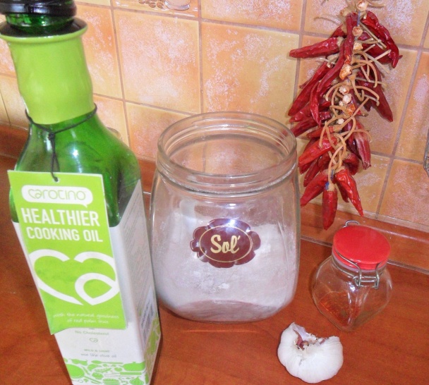 Kapor na cesnaku a čili papričkách - fotorecept - obrázok 1