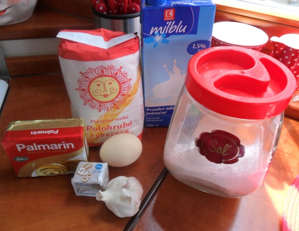 Kysnuté cesnakové esíčka (fotorecept) - obrázok 1