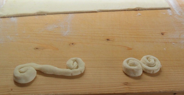 Kysnuté cesnakové esíčka (fotorecept) - obrázok 9