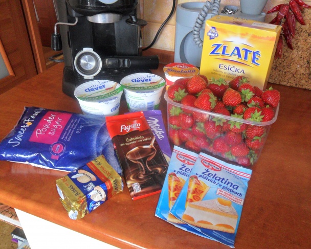 Nepečená jahodová torta (fotorecept) - obrázok 1