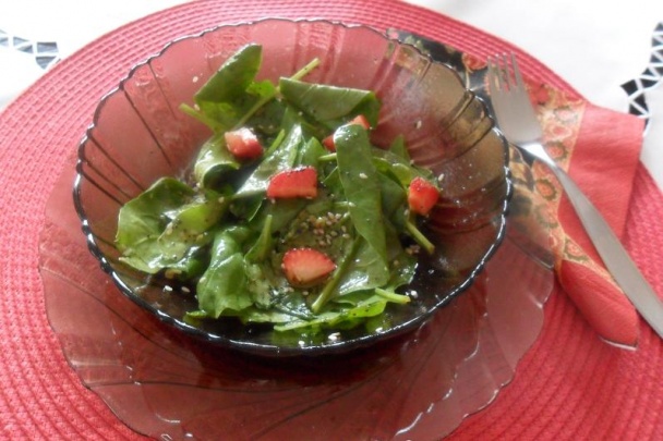 Jahodovo-špenátový šalát (fotorecept) - obrázok 3