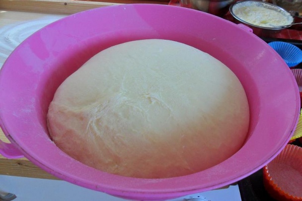 Kysnuté briošky v muffinových košíčkoch (fotorecept) - obrázok 2