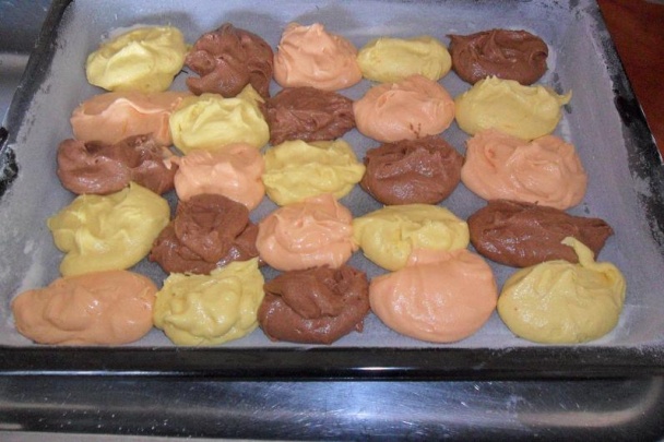 Pestrý 3-farebný koláč (fotorecept) - obrázok 5