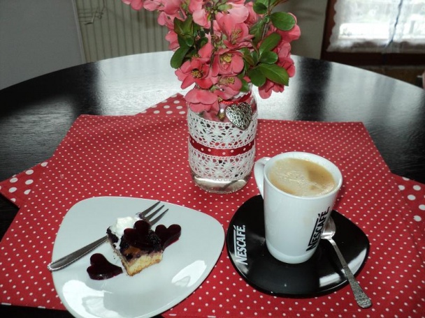 Pudingovo-černicový koláč - obrázok 3