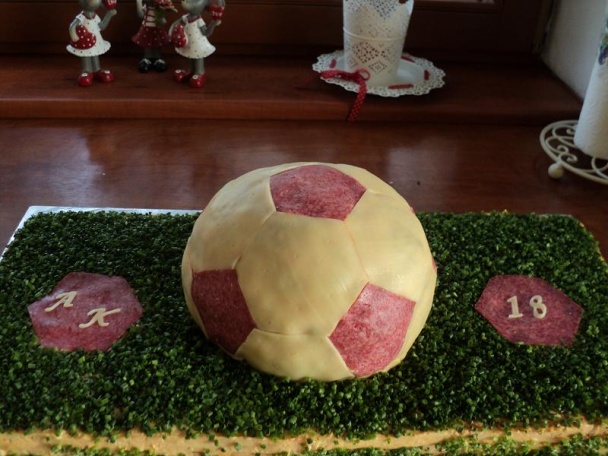 Slaná torta - futbalová lopta (fotorecept) - obrázok 8