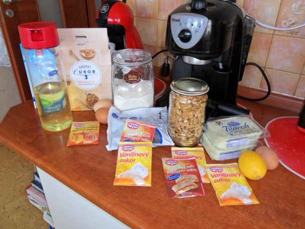 Koláč s troma plnkami alebo kopčekový koláč (fotorecept) - obrázok 1