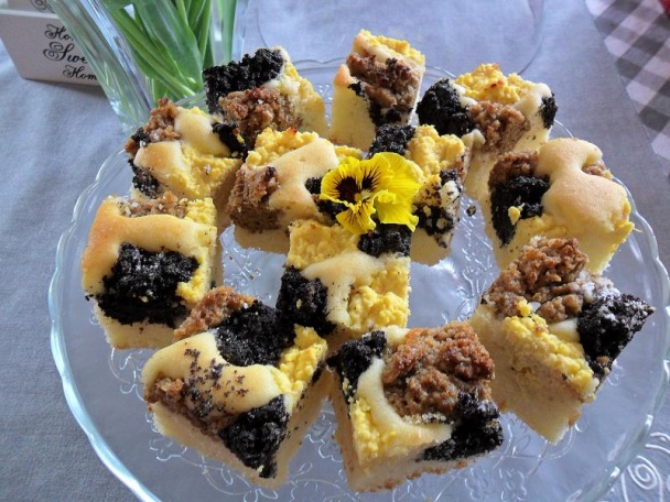 Koláč s troma plnkami alebo kopčekový koláč (fotorecept) - obrázok 9