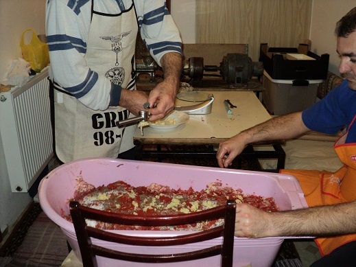 Naše domáce klobásky (fotorecept) - obrázok 3