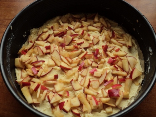 Jablkový koláčik s ružičkami (fotorecept) - obrázok 7