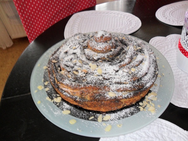 Rolovaný kysnutý makový koláč (fotorecept) - obrázok 12