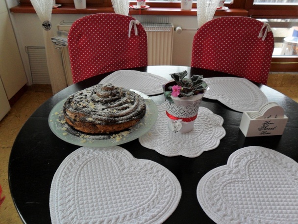 Rolovaný kysnutý makový koláč (fotorecept) - obrázok 15