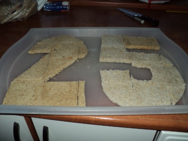 Slaná torta k 25 narodeninám pre vnuka (fotorecept) - obrázok 4