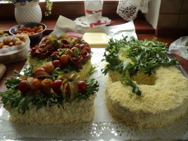 Slaná torta k 25 narodeninám pre vnuka (fotorecept) - obrázok 6