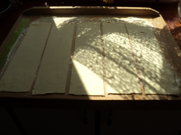 Slané tyčinky z lístkového cesta (fotorecept) - obrázok 2