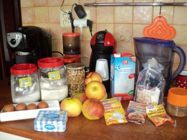 Strúhaný jablkový koláč (fotorecept) - obrázok 1