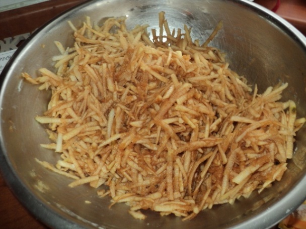 Strúhaný jablkový koláč (fotorecept) - obrázok 3