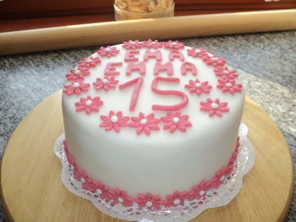 Torta k narodeninám - obrázok 4