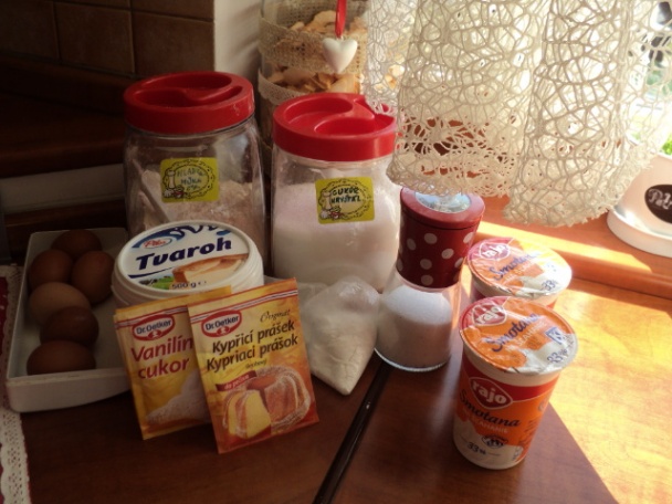 Jednoduchý tvarohový zákusok (fotorecept) - obrázok 1