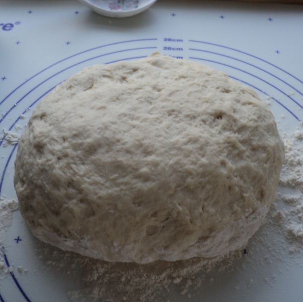 Výborné kysnuté cesto bez kysnutia na pizzové koláče (fotorecept) - obrázok 2