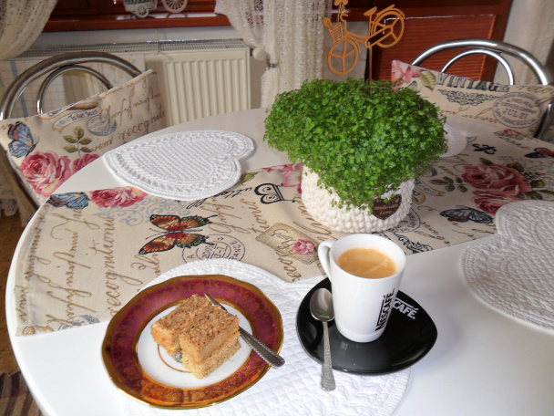 Karamelovo-orieškový zákusok (fotorecept) - obrázok 11