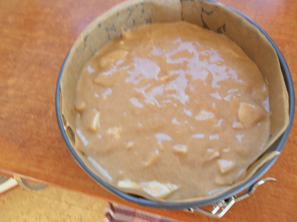 Jednoduchý, rýchly a šťavnatý jablkový koláčik (fotorecept) - obrázok 4