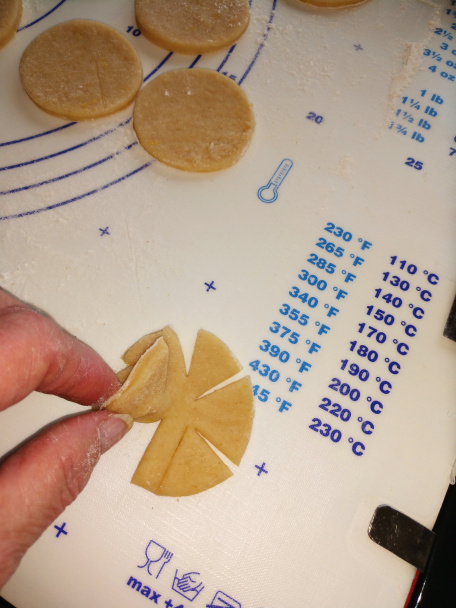 Jednoduché keksíky - mašličky (fotoreecept) - obrázok 7