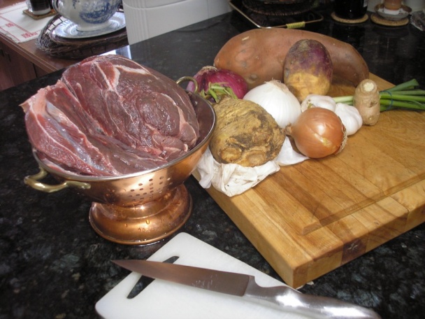 Guláš s knedľou - obrázok 3