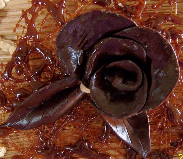 Torta so snehovým čokoládovým krémom - obrázok 3