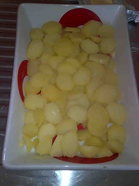 Zapekané zemiaky so šunkou a tvarohom (fotorecept) - obrázok 1